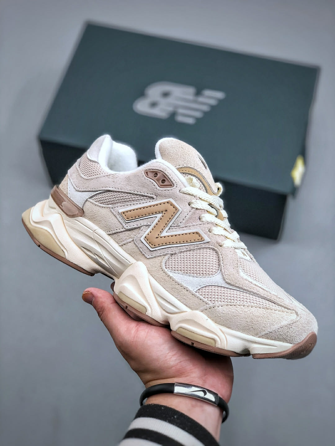 New Balance 9060